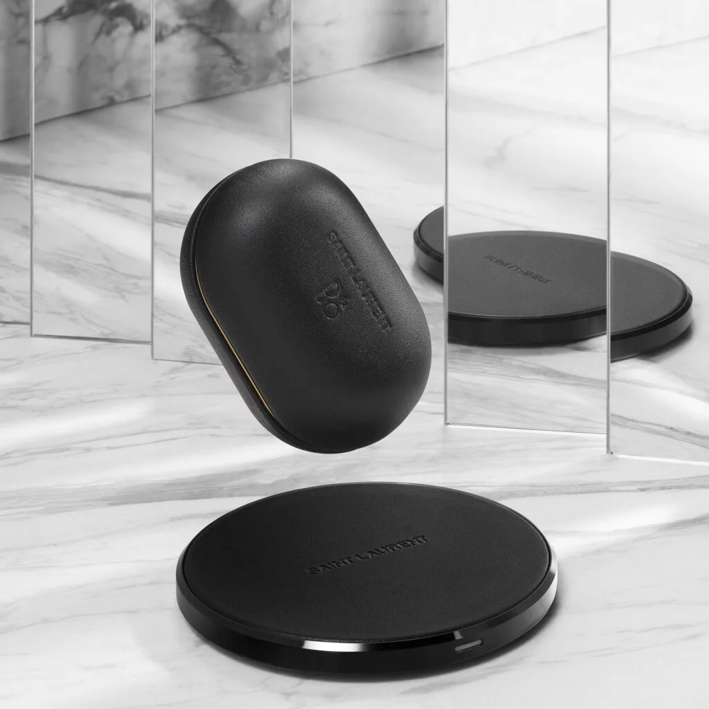 Bang & Olufsen sort une collaboration avec Yves-Saint-Laurent - www.heavybull.com