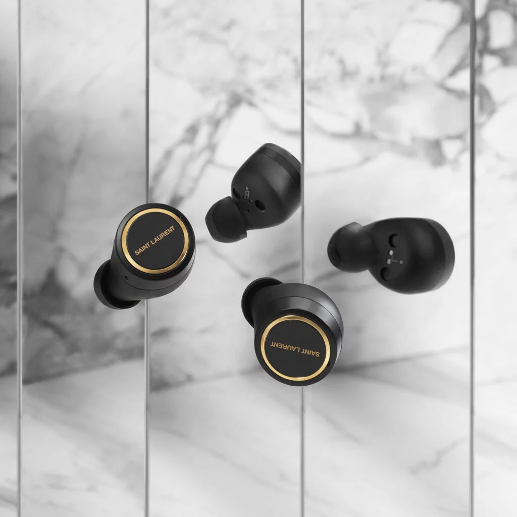 Bang & Olufsen sort une collaboration avec Yves-Saint-Laurent - www.heavybull.com