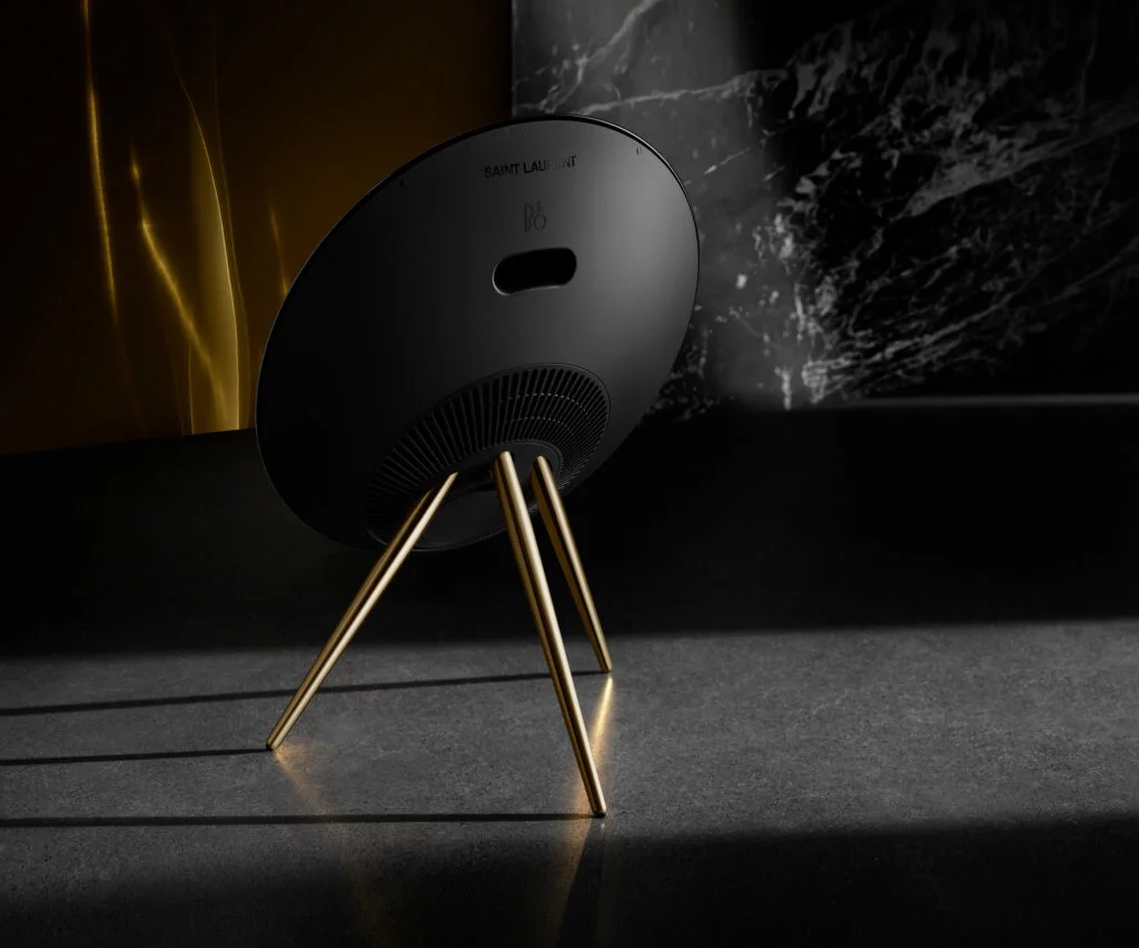 Bang & Olufsen sort une collaboration avec Yves-Saint-Laurent - www.heavybull.com
